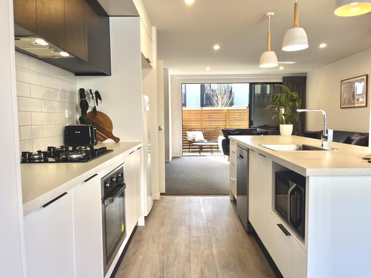 Modern & Central City - By Kosh Bnb Hamilton Eksteriør billede